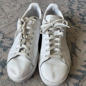 Adidas Advantage Women’s White Sneaker size 11